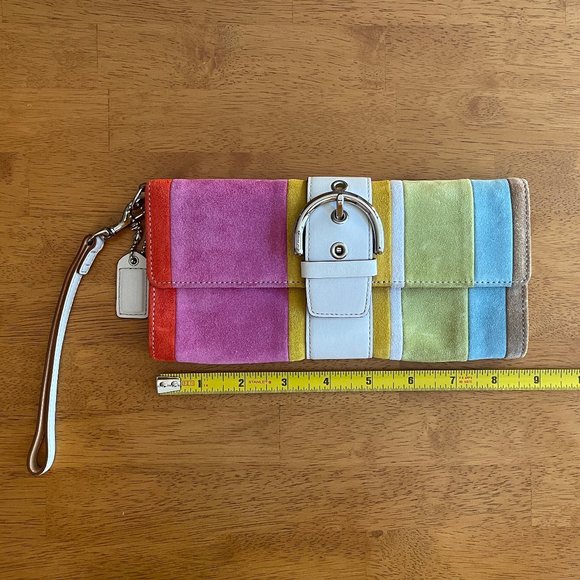 Vintage Coach rainbow suede wristlet - Picture 4 of 8